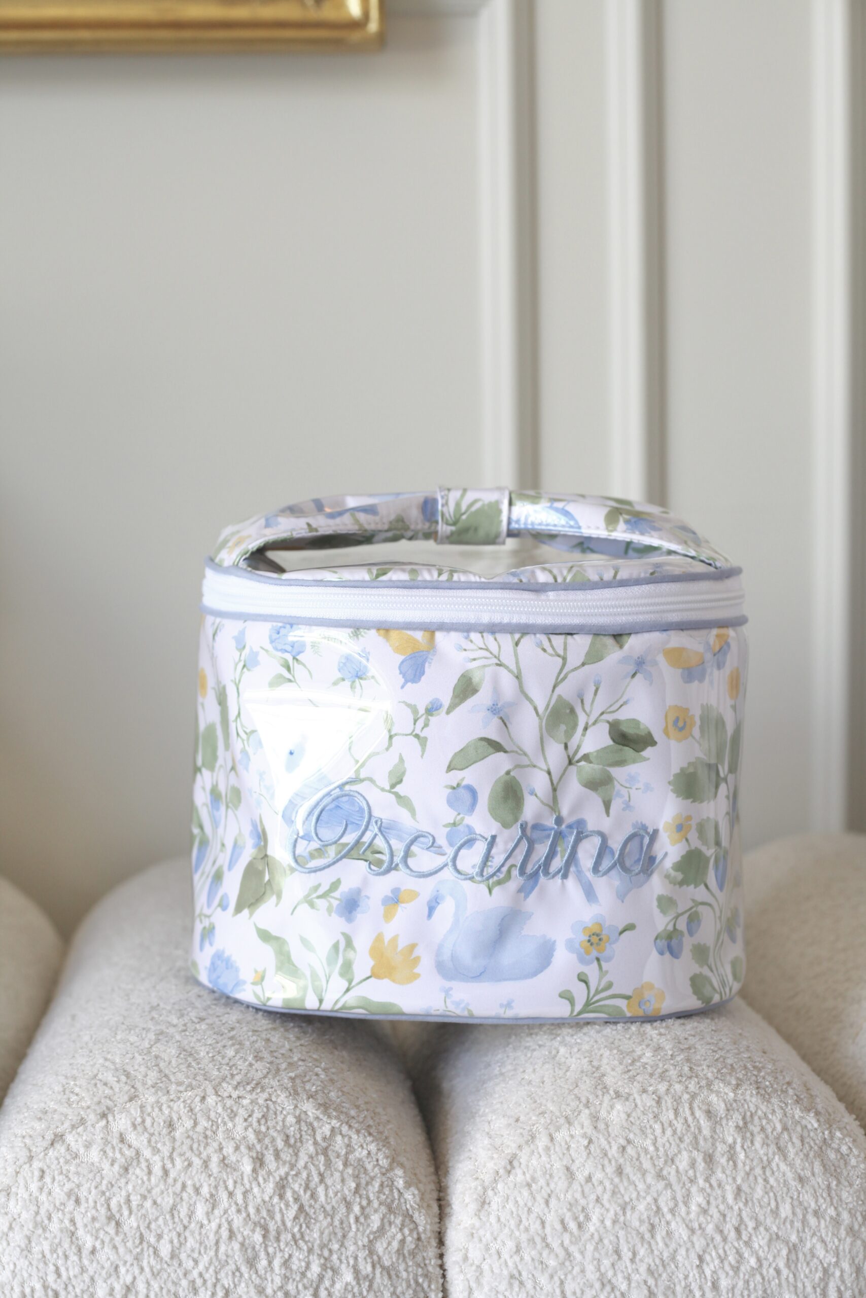 Solia Medium Toiletry - Image 16